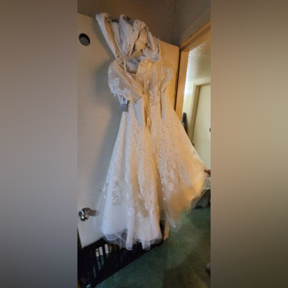 Wedding dress